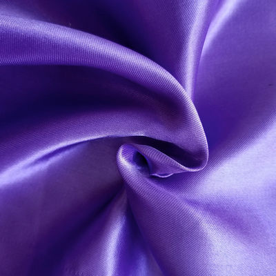 Ritenuti alla fiamma 100% poliestere tessuto di satinato d'oro per abbigliamento